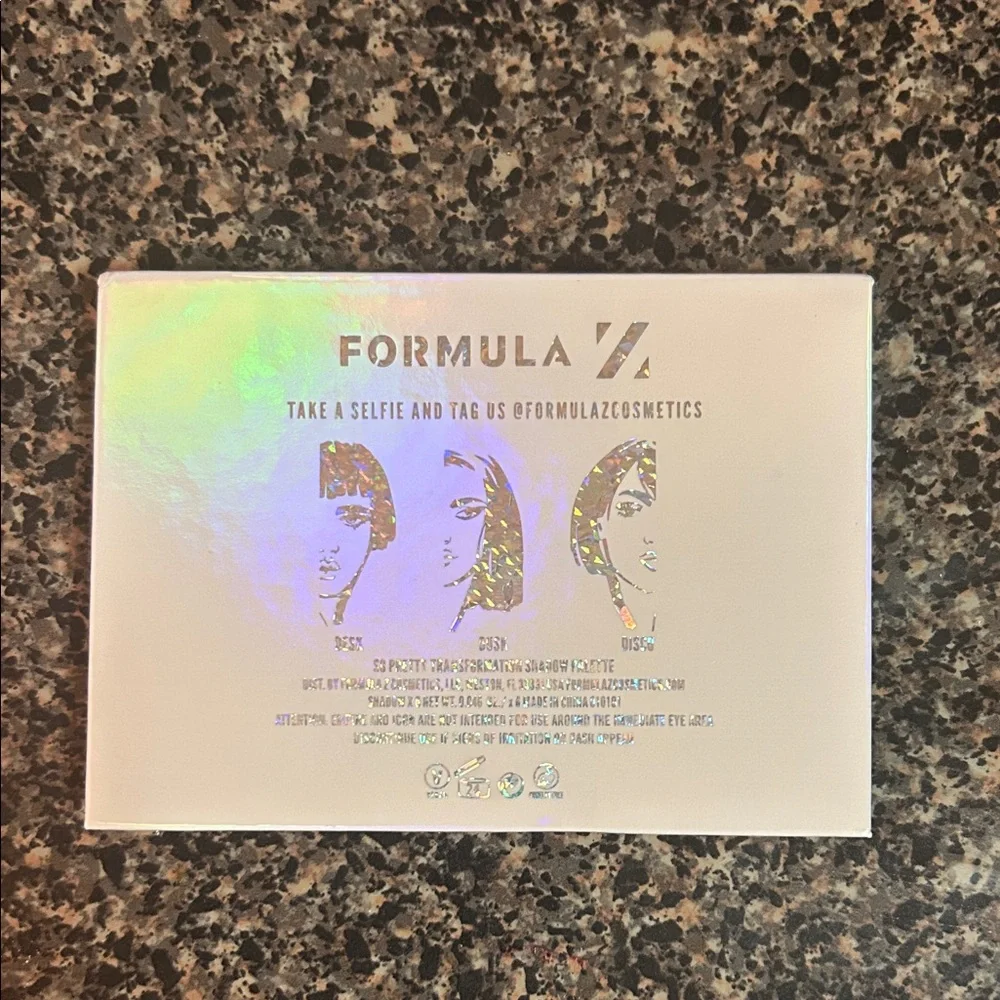 Formula Z So Pretty Transformations Shadow Palette - Picture 3 of 6